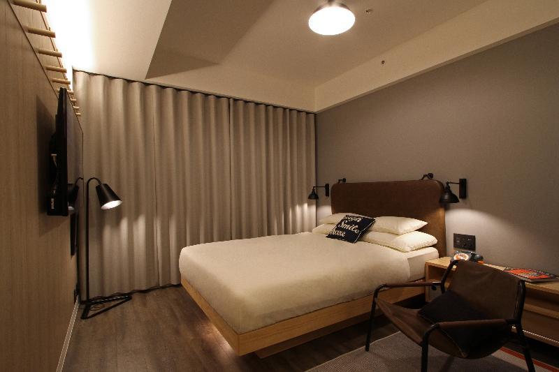 Отель Moxy Tokyo Kinshicho Экстерьер фото